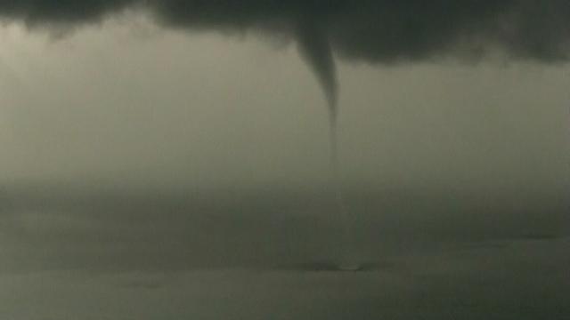 Séquences choisies - Etranges tornades à Miami