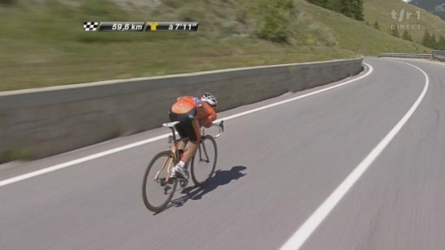 Cyclisme / 98e Tour de France (17e étape, Gap - Pinerolo/ITA): le passage au sommet à Sestrères (2035 m d'altitude). Ruben Perez-Moreno (ESP) seul en tête