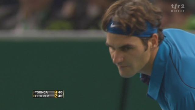 Tennis / Paris-Bercy (finale): Roger Federer - Jo-Wilfried Tsonga (FR). 1re manche à sens unique (6-1 pour Federer)
