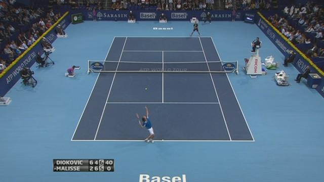 Tennis /  Swiss Indoors de Bâle : Novak Djokovic - Xavier Malisse (6-2 4-6 7-5)
