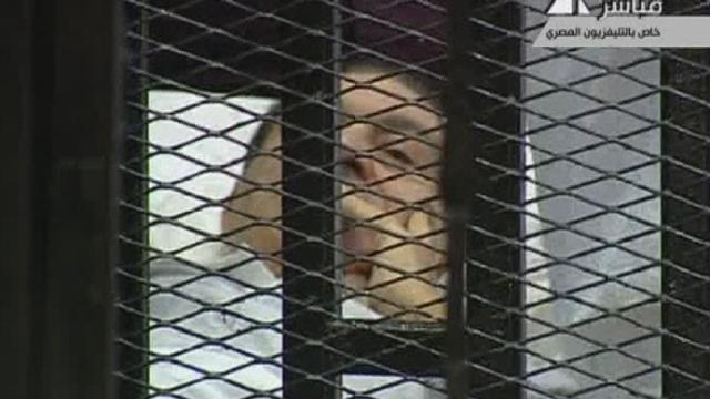 Hosni Moubarak devant les juges