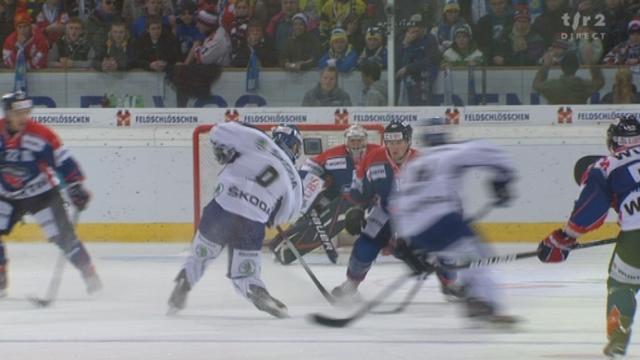Hockey / Coupe Spengler (quarts de finale): Kloten Flyers - HC Vitkovice. Les Tchèques ouvrent le score à la 17e minute