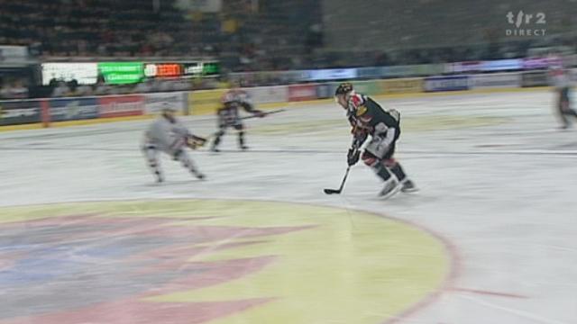 Hockey / NLA (25e journée): Fribourg-Gottéron - Genève-Servette: tiers médian. 2e but en supériorité numérique pour Fribourg Gottéron: 3-0