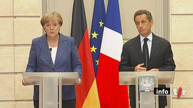 La chancelière allemande Angela Merkel a retrouvé le président français Nicolas Sarkozy au Palais de l'Elysée pour débattre des problèmes de la dette dans la zone euro