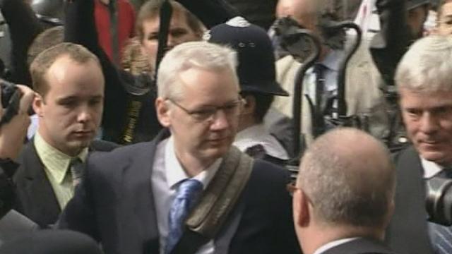 Julian Assange devant la Haute Cour de Londres