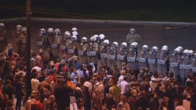 Manifestations en Grèce contre les mesures d'austeritéDes affrontements ont eu lieu mardi soir à Athènes entre policiers et protestataires contre les mesures d'austerité