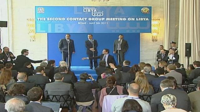Création d'un fonds spécial pour les rebelles libyens
