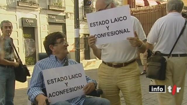 Madrid/JMJ: plusieurs milliers de manifestants du camp laïc se sont rassemblés dans les rues de la ville. La situation a dégénéré quand ils ont rencontré des pèlerins à la Puerta del Sol