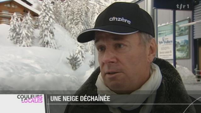 A Anzère (VS), une coulée de neige a emporté deux pylônes de télésièges, mettant hors d'usage l'une des installations importantes de la station