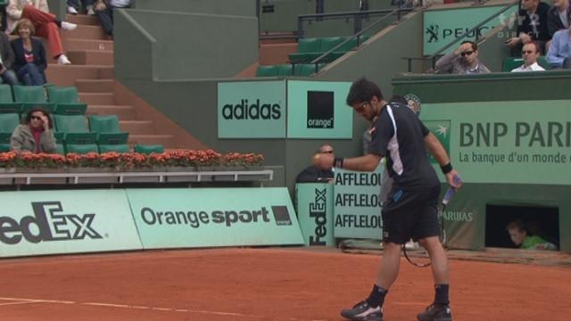 Tennis / Roland-Garros (3e tour) : Le Federer express continue sa route Porte d’Auteuil. Qualification en 3 sets pour les 8es : 6-1 6-4 6-3 devant Tipsarevic en 1h30.