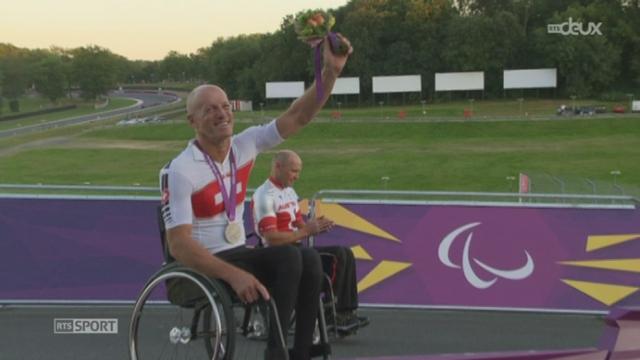 Jeux paralympiques à Londres. Jean-Marc Berset (SUI) obtient l'argent dans la course sur route handbike des paraplégiques