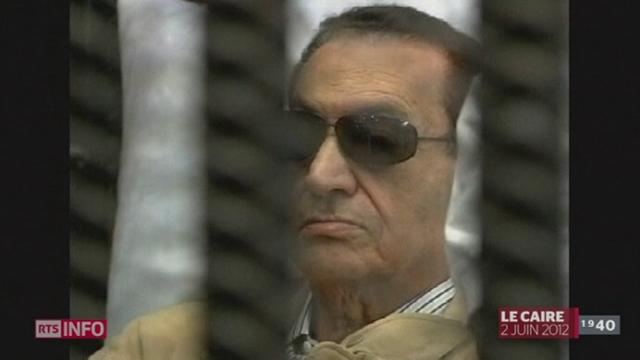 En Egypte, Hosni Moubarak serait entre la vie et la mort de source médicale et militaire