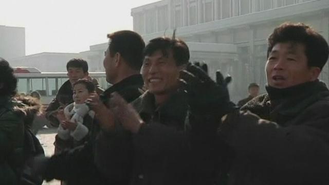 Nord-coréens fiers de leur fusée