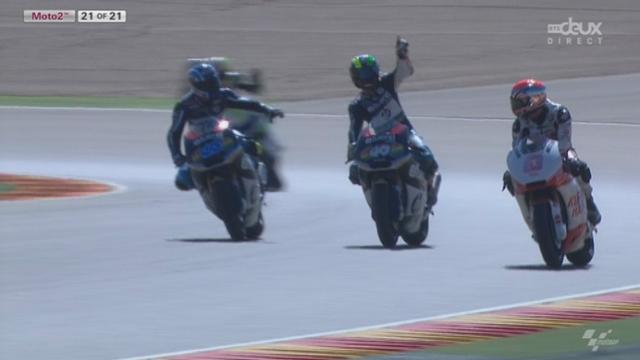 Moto2. La lutte fait rage en tête. Espargaro commet une erreur, Marquez devient 2e derrière Lannone