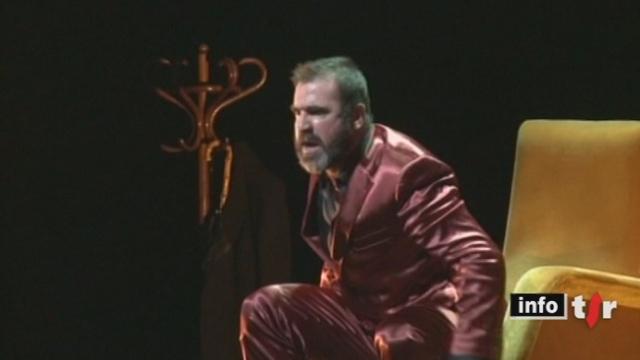 GE: l'ancien footballer Eric Cantona est en tournée à Genève avec la pièce de théatre "Ubu enchaîné"