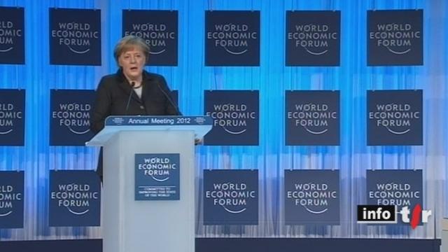 Forum économique de Davos: la chancelière allemande Angela Merkel a prononcé le discours inaugural du forum de Davos devant le gratin de la finance et de la politique mondiale