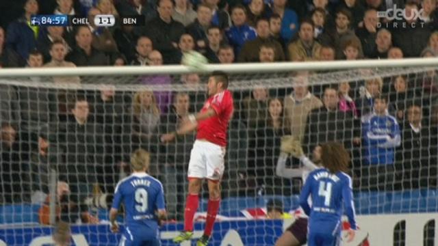 Benfica égalise à la 85e minute par Javi Garcia. ça promet une fin de match à suspense à Stamford Bridge. Un but suffit désormais aux Portugais pour éliminer Chelsea.