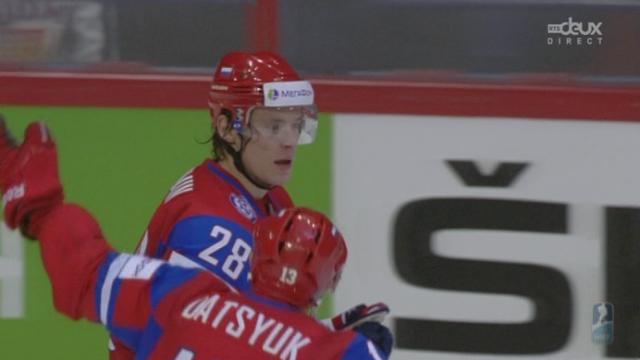 FINALE. Russie - Slovaquie. 2e tiers: 4-1 par Syomin, son deuxième but. Les Russes en démonstration.