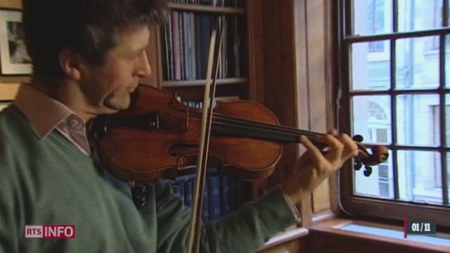 Un violon Stradivarius, du nom du célèbre luthier de Crémone, est présenté jeudi soir à Genève pour être vendu