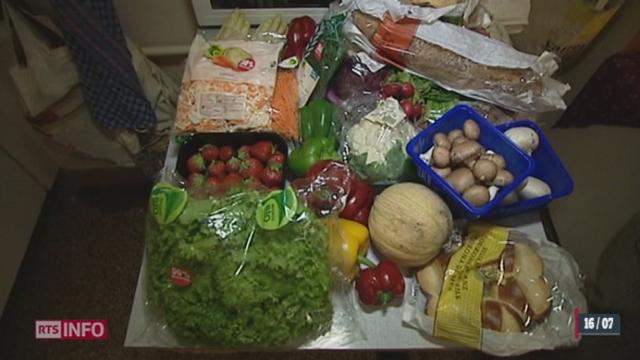 Gaspillage alimentaire dans les supermarchés: un tiers des aliments produits en Suisse finissent à la poubelle