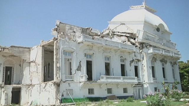 Séquences choisies - Destruction du Palais de Haïti