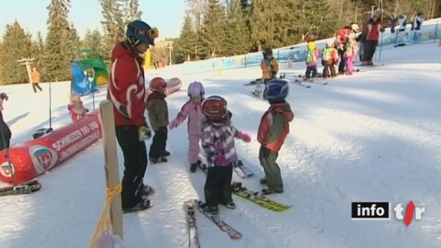 FR: la fréquentation des cours de ski pour jeunes enfants est en constante augmentation