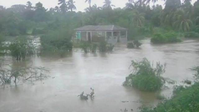 Séquences choisies: L'ouragan Sandy touche Haïti et Cuba