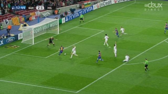 Barcelone prend le large et mène 3-1 grâce à Iniesta, qui a pu profiter d'un tir contré de Messi pour tromper Abbiati.