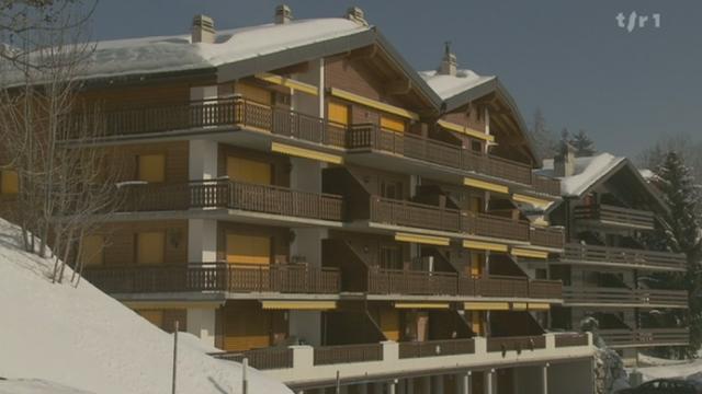 Ça va le chalet ?! L’initiative de Franz Weber pour limiter les résidences secondaires panique le Valais. Reportage à Ovronnaz.