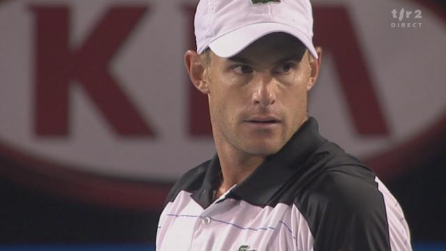 Tennis / Open d'Australie (2e tour) : Lleyton Hewitt (AUS)-Andy Roddick (USA). Roddick démarre fort. L’américain remporte le premier set 6 jeux à 3