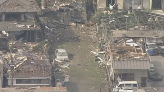 Séquences choisies - Le Japon frappé par une tornade