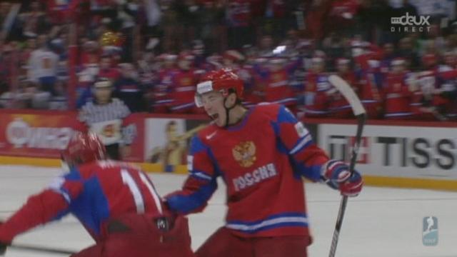 (1re demi-finale). Russie - Finlande. 1er tiers: la Russie égalise à 4'28'' de la 1re pause par Malkin (15e/1-1).
