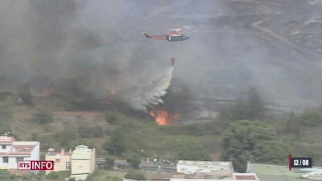 Espagne: les pompiers continuent à lutter contre les incendies sur l'archipel des Canaries