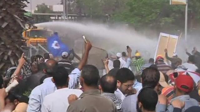 Séquences choisies - Le Caire s'embrase