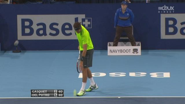 Tennis - Swiss Indoors. 1/2 Final. Del Potro - Gasquet (6-2) : 31 min ont suffit au grand Del Potro pour boulcer le premier jeu.