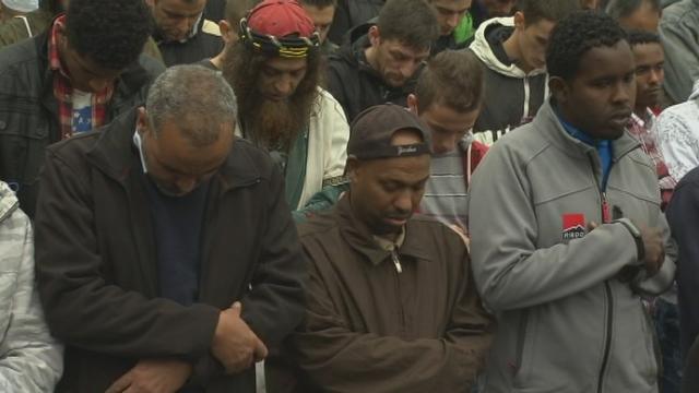 Séquences choisies - Manifestation musulmane à Berne