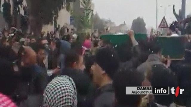 Syrie: les forces de l'ordre ont ouvert le feu sur des milliers de personnes défilant lors de funérailles