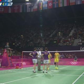 Badminton: matchs truqués.Corée-du-Sud - Chine. Personne ne veut gagner le match.