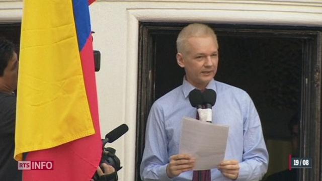 Wikileaks: Julian Assange a fait sa première déclaration publique depuis deux mois à l'ambassade d'Equateur à Londres