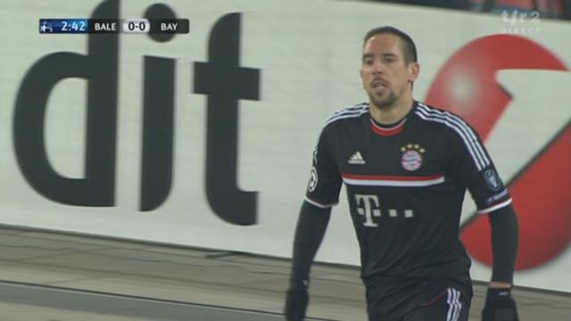 (1/8 de finale, aller): FC Bâle - Bayern Munich. Les allemands impressionnent d'entrée. Ribéry se joue de la défense et obtient une belle occasion (3e)