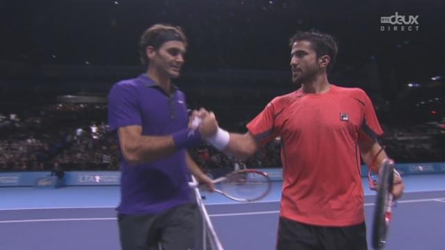 Poule B. Roger Federer (SUI/1) - Janko Tipsarevic (SRB/9). Le Suisse impressionne son adversaire serbe et son groupe. 4 breaks pour s’imposer sans coup férir en 1h08 minutes (6-3 6-1)