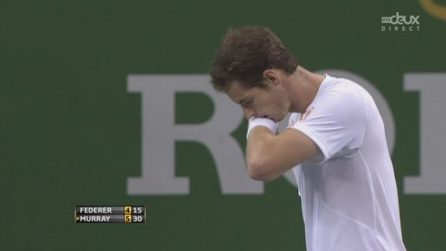 Demi-finale. Roger Federer (SUI) - Andy Murray (GBR). L'Ecossais refait le break et finit par remporter la 1re manche 6-4