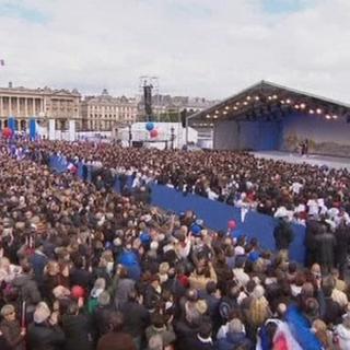 Séquences choisies - Sarkozy, Hollande et Bayrou en meeting