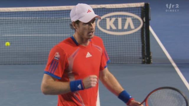 Tennis / Open d'Australie (2e demi-finale): Novak Djokovic (SRB) - Andy Murray (GBR). 2e manche: le Britannique aligne 3 jeux de suite pour mener 2-4