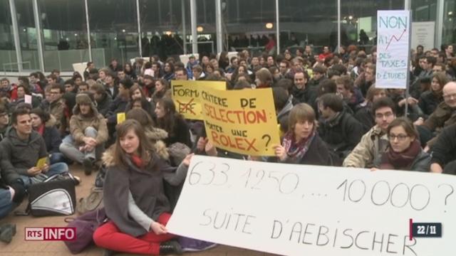 Quelque 300 étudiants ont manifesté pour dire leur refus des hausses de taxes à l'EPFL