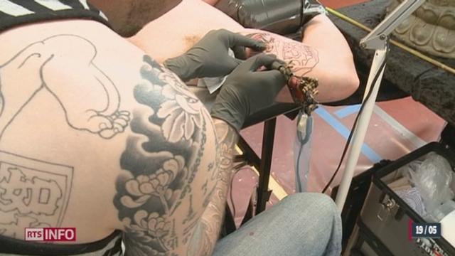 VS: en marge de la 18e convention internationale de tatouage, la question du détatouage préoccupe le public