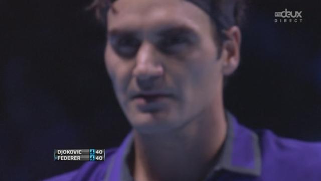 Finale Djokovic - Federer (5-4): break du joueur serbe qui est dans un temps fort, et qui ne rate plus beaucoup de points.