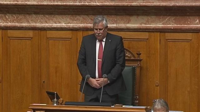 Une minute de silence a été observée au Parlement