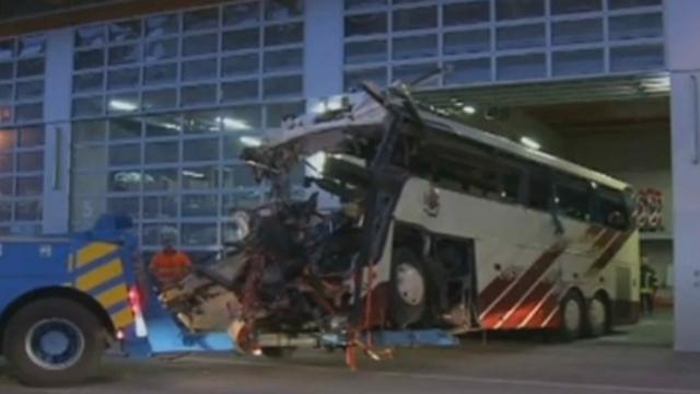Séquences choisies - revue des JT européens concernant l'accident de bus à Sierre