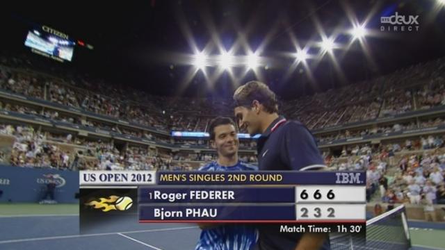 2e tour: Roger Federer (SUI) - Björn Phau (ALL). 6-2 6-3 6-2. Federer termine avec son 15e ace